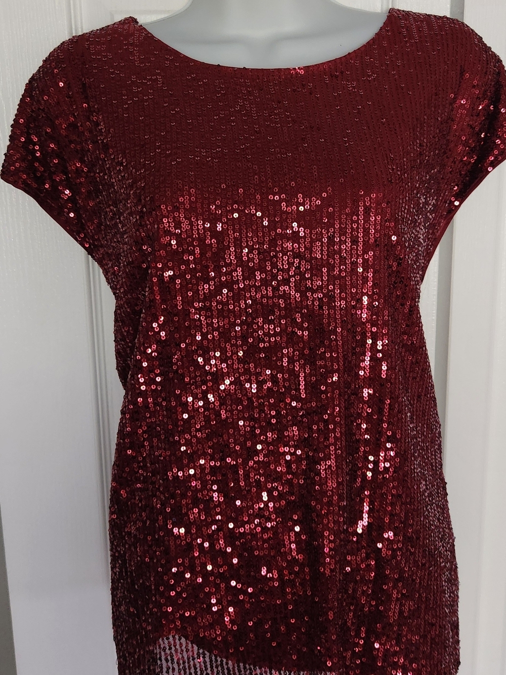 Women's Red Sequin Short-Sleeve Top